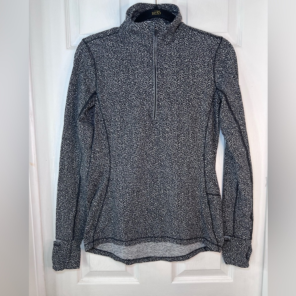 Lululemon‎ Extra Mile 1/2 Zip Reflective Heathered Black pullover, Size 6